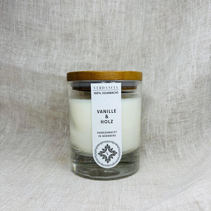 Soy Candle "Vanilla & Wood" - warm fragrance with gentle depth