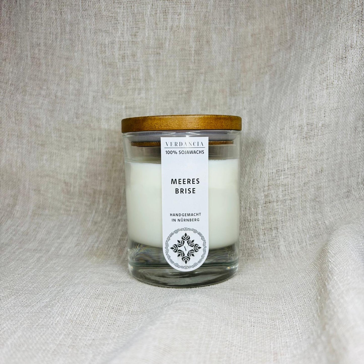 Soy Candle "Ocean Breeze" - Wood, Sage & Sea Salt