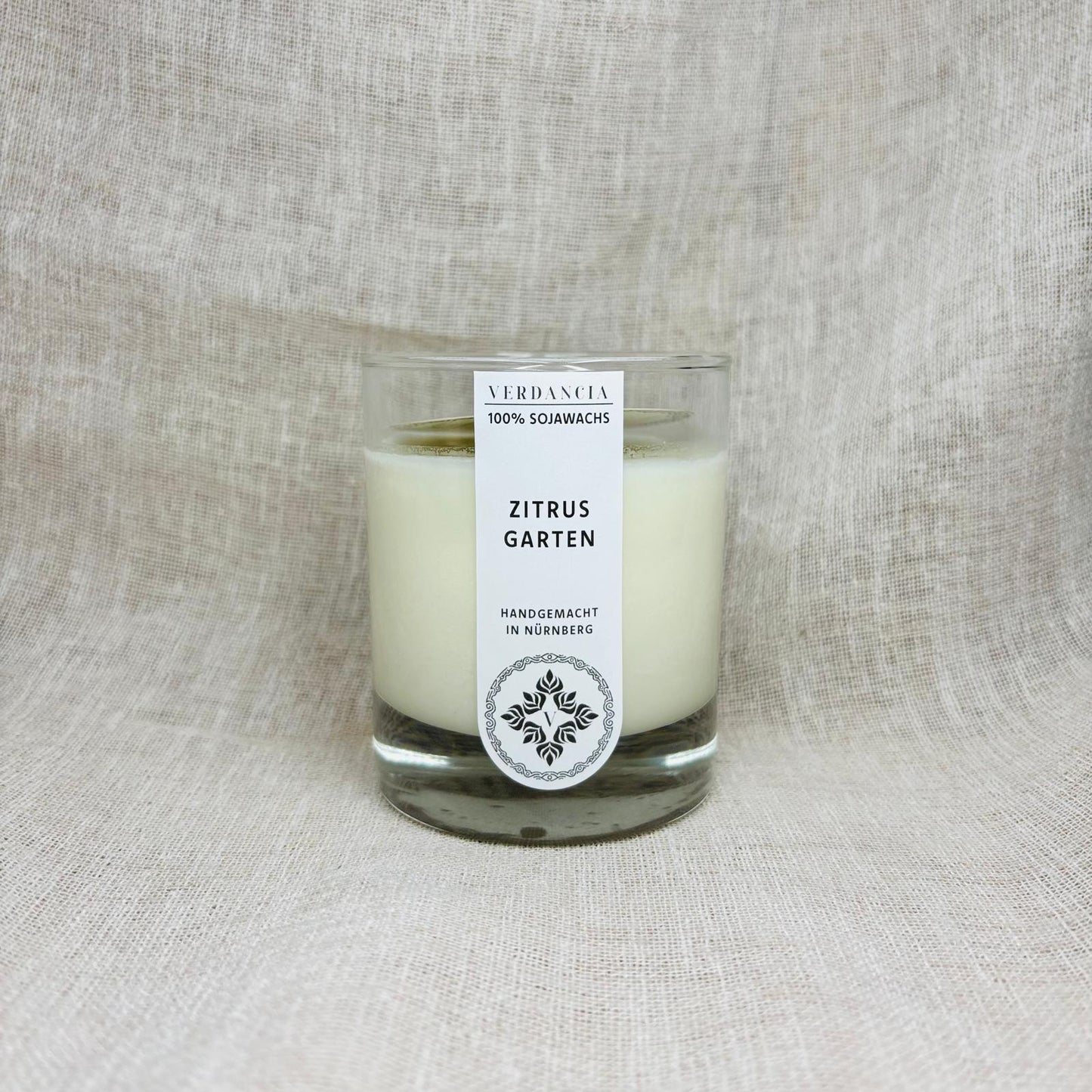 Soy Scented Candle "Citrus Garden" – fresh citrus scent with herbs
