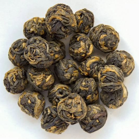 Black Jasmine Pearls – Seltene Teekunst aus dunklem Oolong - by SteinKunstWerk | Loser Tee aus nachhaltiger Herstellung