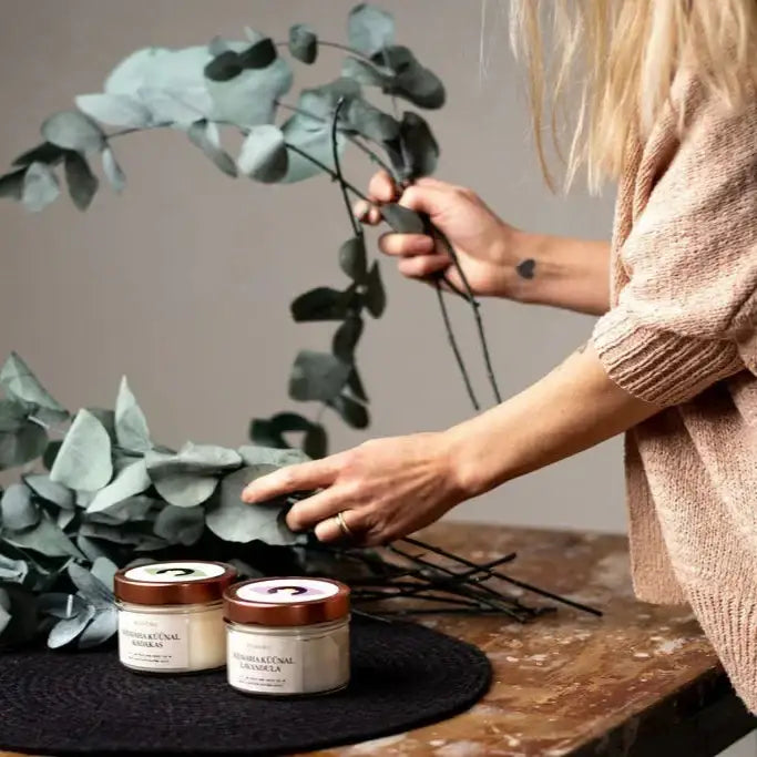 Bonobo Duftkerze Zitronengras (40h) – handgemacht, natürlich & belebend - by SteinKunstWerk | Kerzen aus nachhaltiger Herstellung