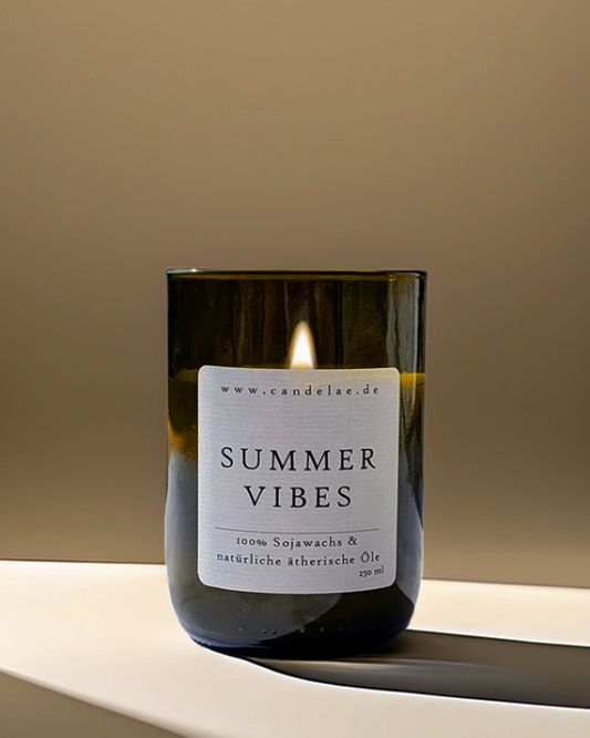 Summer Vibes Duftkerze im Glas mit sommerlicher Duftwelt