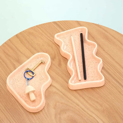 🍑 Ondula – Rechteckige Wellenschale aus Keramik in Pfirsich - by SteinKunstWerk | DS aus nachhaltiger Herstellung