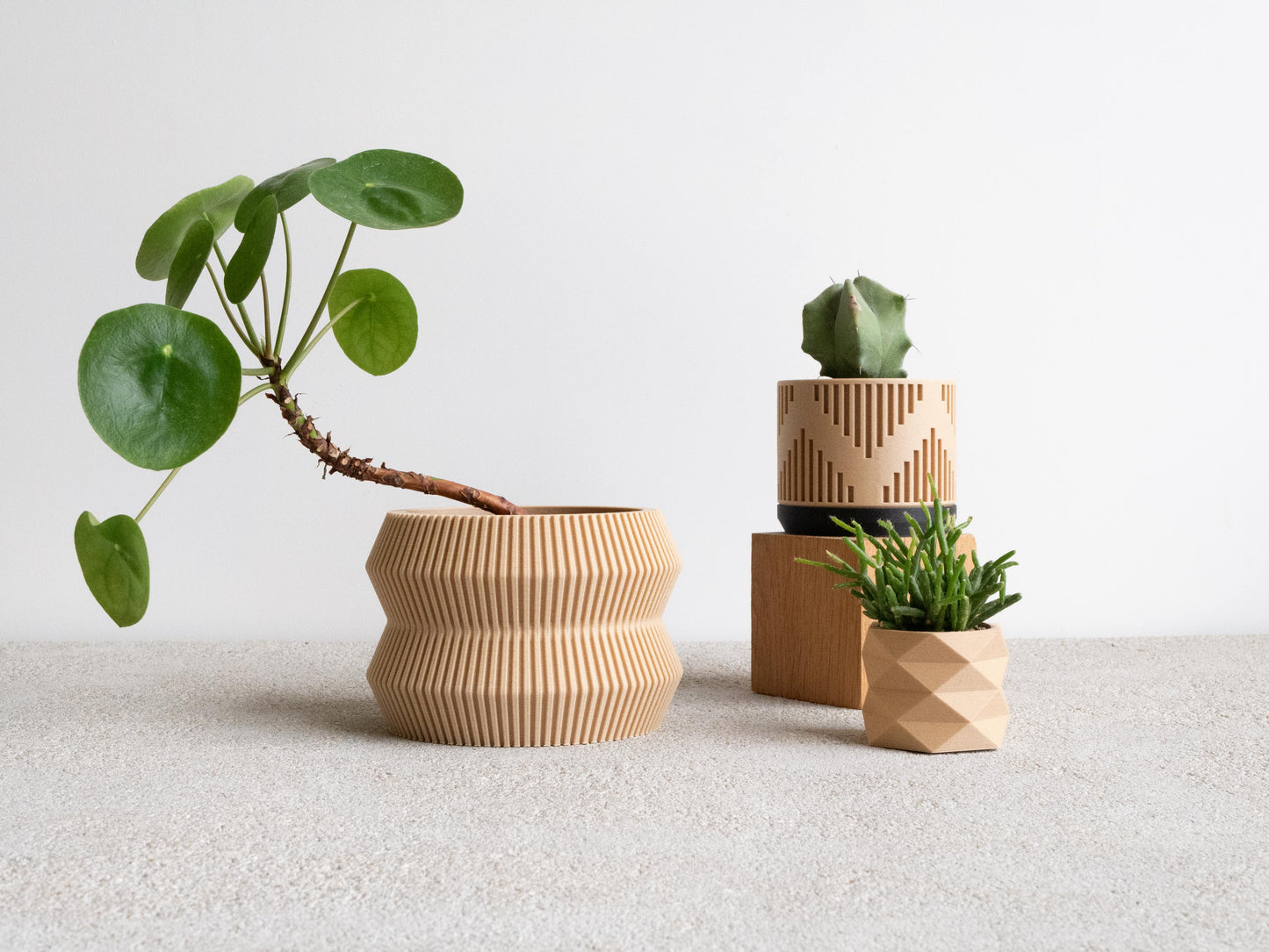 ITO Indoor-Pflanzgefäß – skulpturales Design