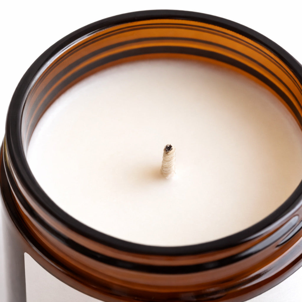 Duftkerze Kräuterbeet im Glas mit natürlichem Sojawachs – warme Lichtstimmung, ruhige Wohnatmosphäre und stilvolle Dekoration von SteinKunstWerk