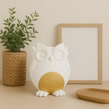 Eulenfigur „Nichts Böses hören“ – Handgemachte Symbolfigur für Harmonie - by SteinKunstWerk | Deko aus nachhaltiger Herstellung