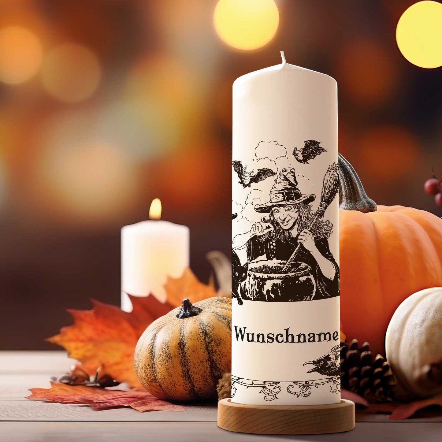 Personalisierte Hexentrank-Kerze als Halloween-Tischdekoration