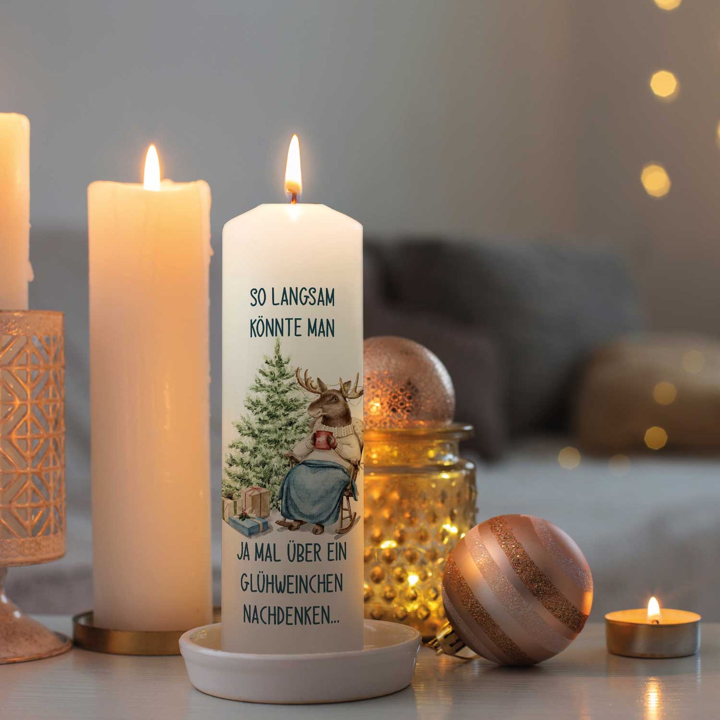 Weihnachtskerze „Glühwein Elch“ mit Wunschname als humorvolle Geschenkidee