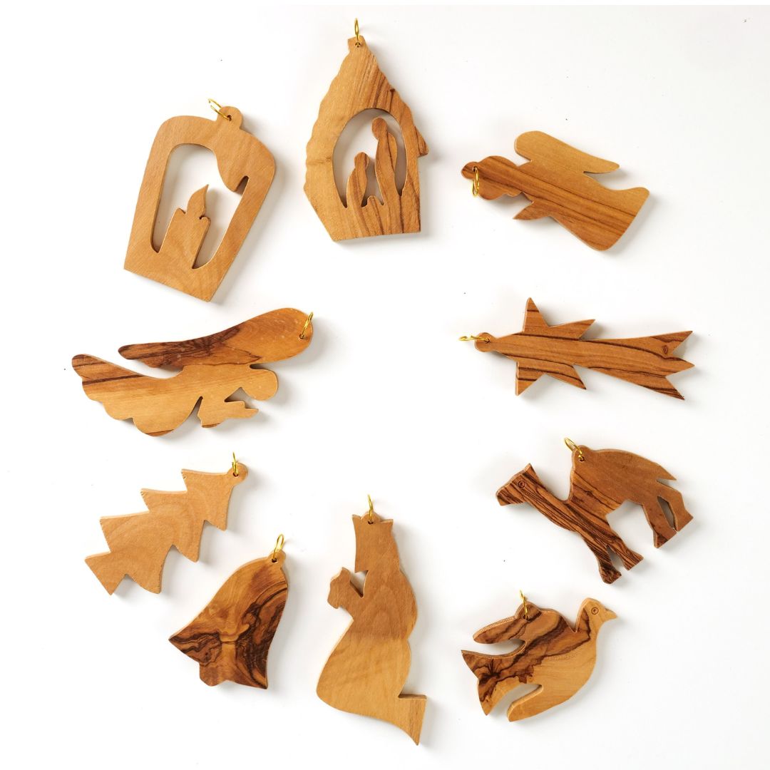 Décorations de Noël à suspendre en bois d’olivier – lot de 10