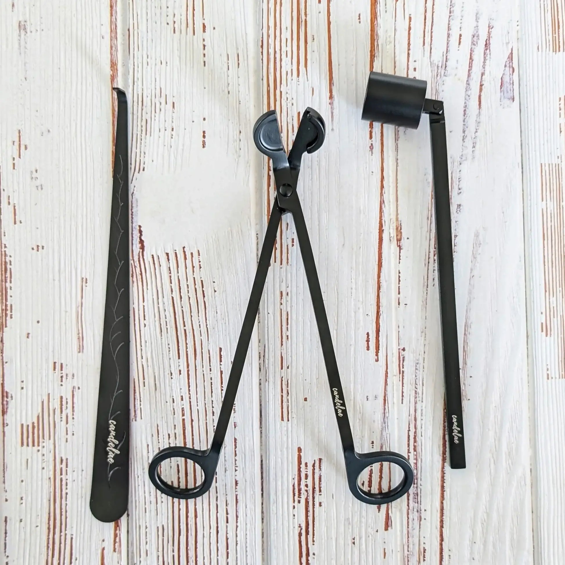 Kerzenpflege-Set Schwarz – Dochtschere, Kerzenlöscher & Dochtheber für perfekte Brennergebnisse - by SteinKunstWerk | Kerzenpflegeset aus nachhaltiger Herstellung