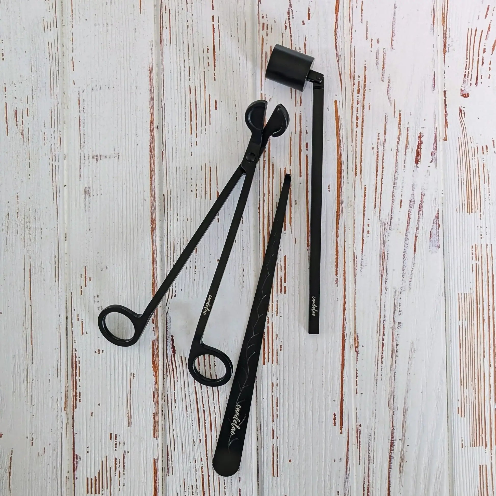 Kerzenpflege-Set Schwarz – Dochtschere, Kerzenlöscher & Dochtheber für perfekte Brennergebnisse - by SteinKunstWerk | Kerzenpflegeset aus nachhaltiger Herstellung