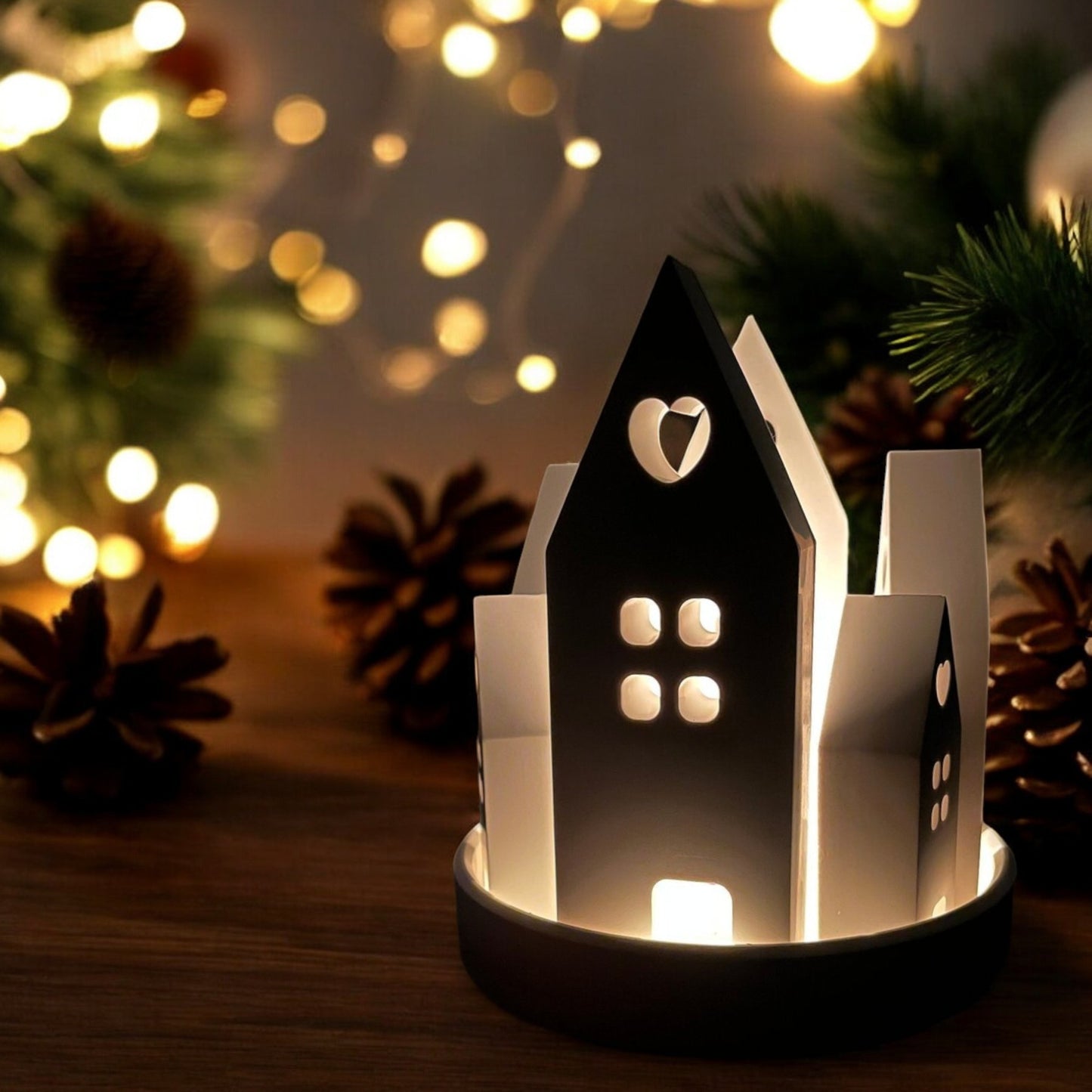 Individuelles Lichterhaus (mittel) – Handgefertigte Weihnachtsdeko in Wunschfarbe