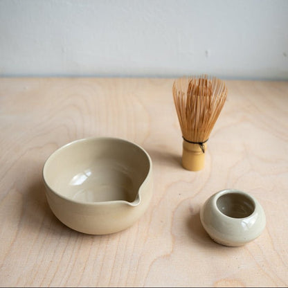 MATA Matcha Chawan – Handgefertigte Matcha-Schale in Beige