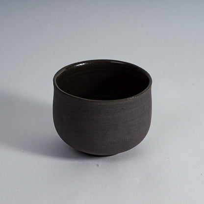 Ocha – Handmade teacup made of grey and black ceramic (325 ml)