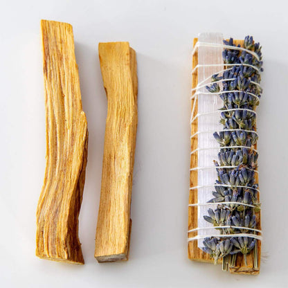 Palo Santo Stick mit Lavendel und Selenit für Meditation und Raumklärung