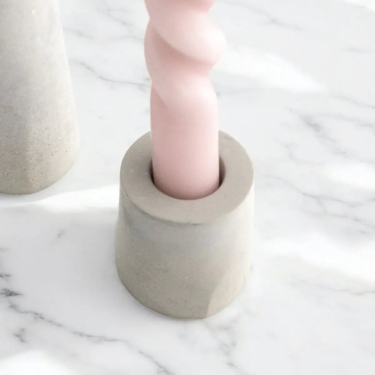 Stabkerzenhalter STELLA – 2er-Set für stilvolle Akzente - by SteinKunstWerk | Outdoor aus nachhaltiger Herstellung