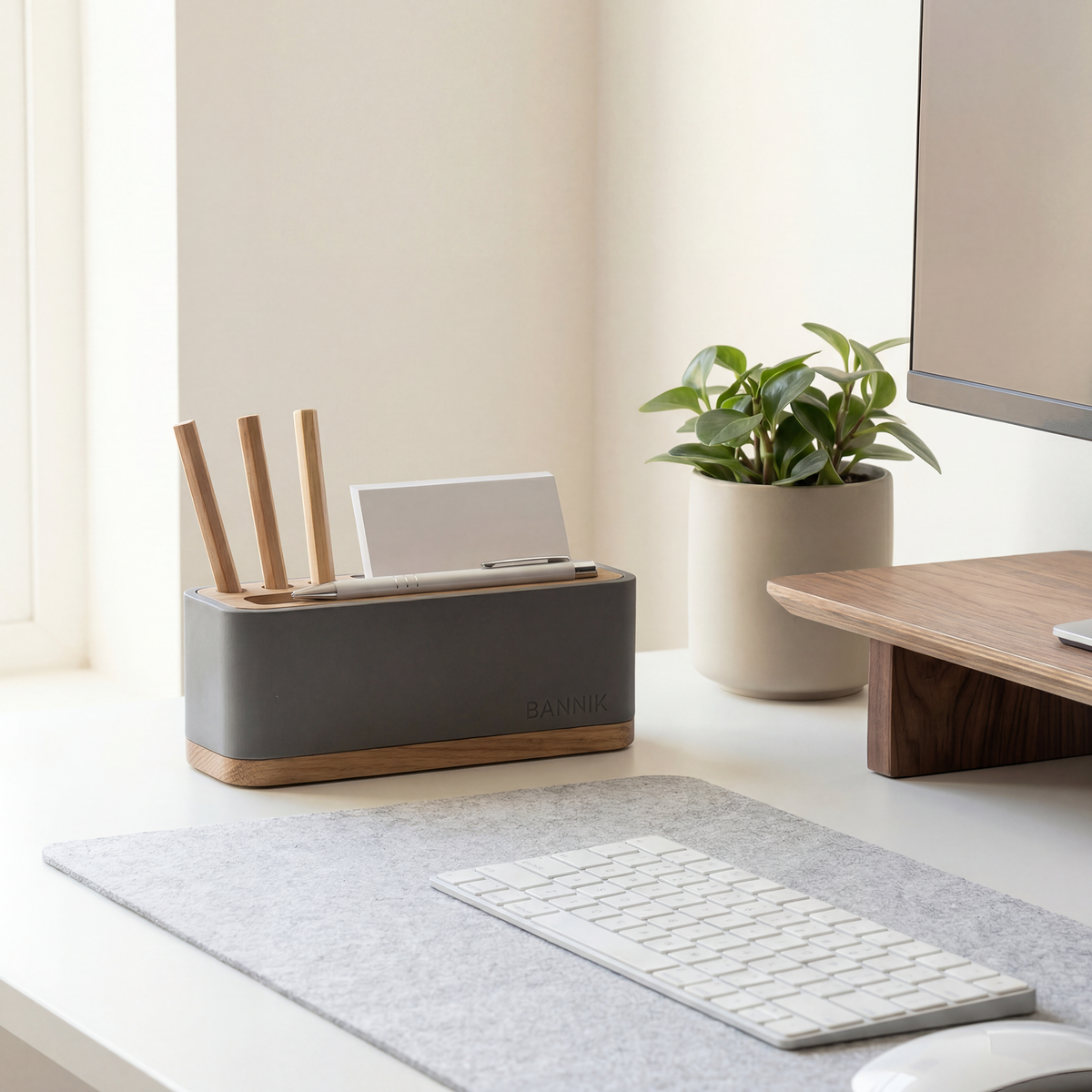 Bannik Design Alesund – Schreibtisch-Organizer aus Beton und Eichenholz, Produktansicht 7