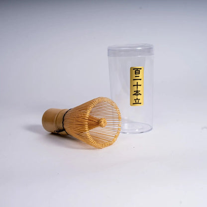 Matcha-Bundle Beige – Handgemachtes Set aus Chawan & Besenständer - by SteinKunstWerk | Matcha Chawan aus nachhaltiger Herstellung